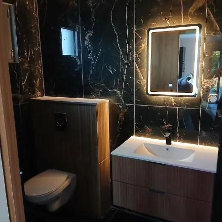 Apartmán Cozy Nest With Hot Tub Near Kassel *
